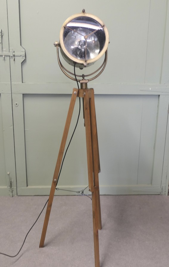 Vintage Nautical Search Lights or Floor lamp - Image 7