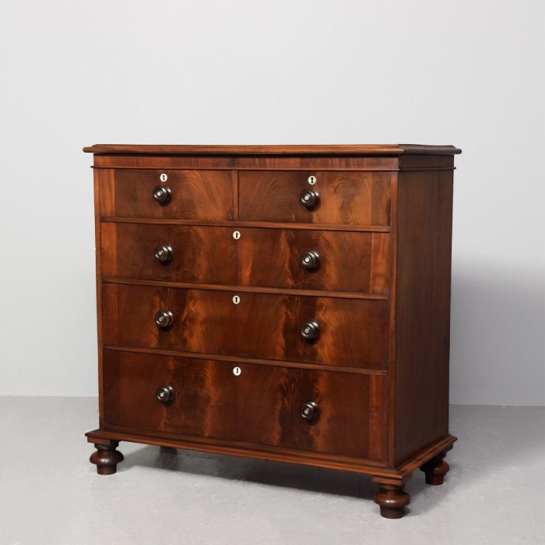 Quality Victorian Mahogany Chest of Drawers