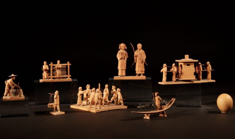 Interesting Collection of 7 Chinese Wood Carvings Showing The Daily Life In China.