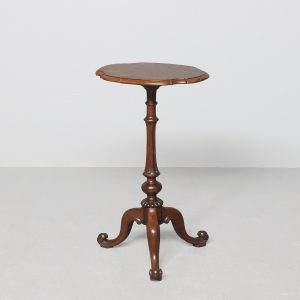 Stylish Victorian Burr Walnut Occasional Table