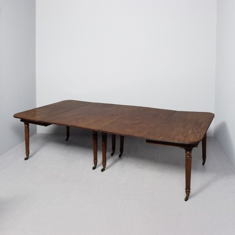 Regency Mahogany Dining Table by Gillows of Lancaster