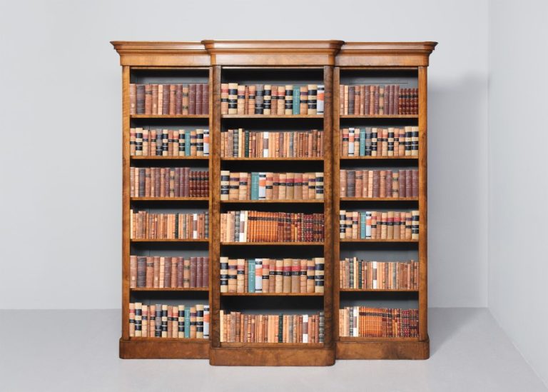 Mid Victorian breakfront figured and burr walnut three-section open bookcase with a lovely mellow colour and excellent patina