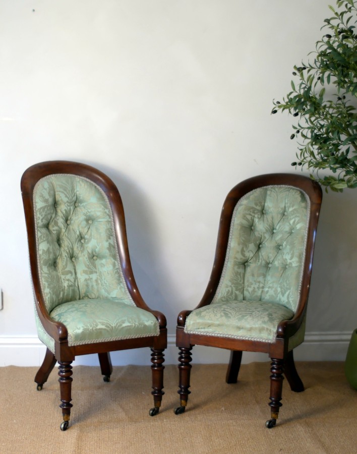 Matching Pair of Victorian Spoon Back Hall Salon bedroom Chairs