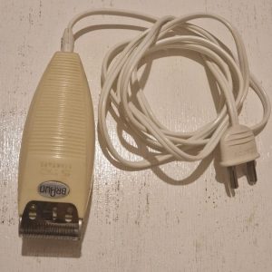 vintage Braun S50 Standard electric shaver from the 1950