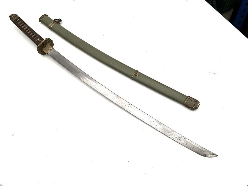 JAPANESE ARMY 2WW OFFICERS SWORD Military & War Antiques 2 JAPANESE ARMY 2WW OFFICERS SWORD - Image 2