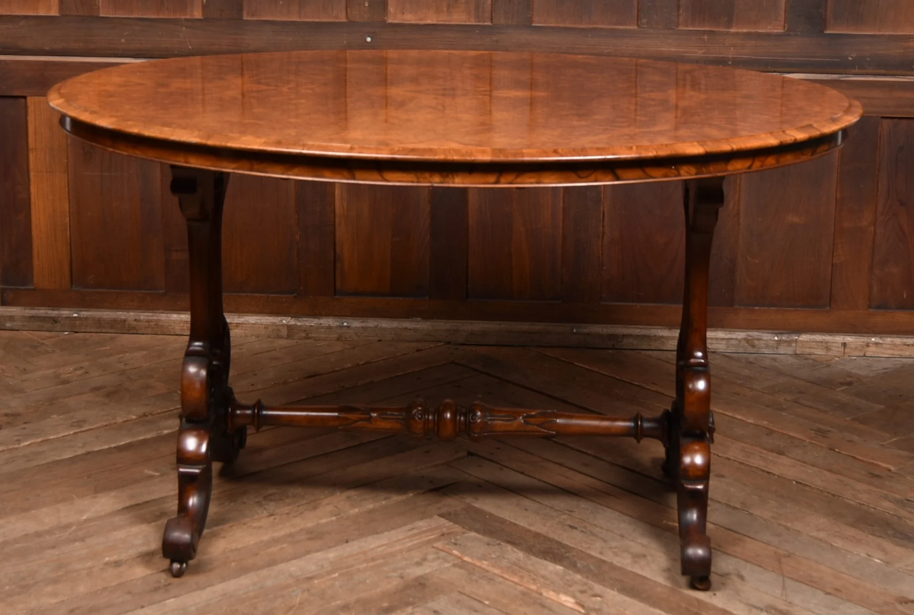 Victorian Walnut Centre Table – SAI4315 Antique Furniture 2 Victorian Walnut Centre Table - SAI4315 - Image 2