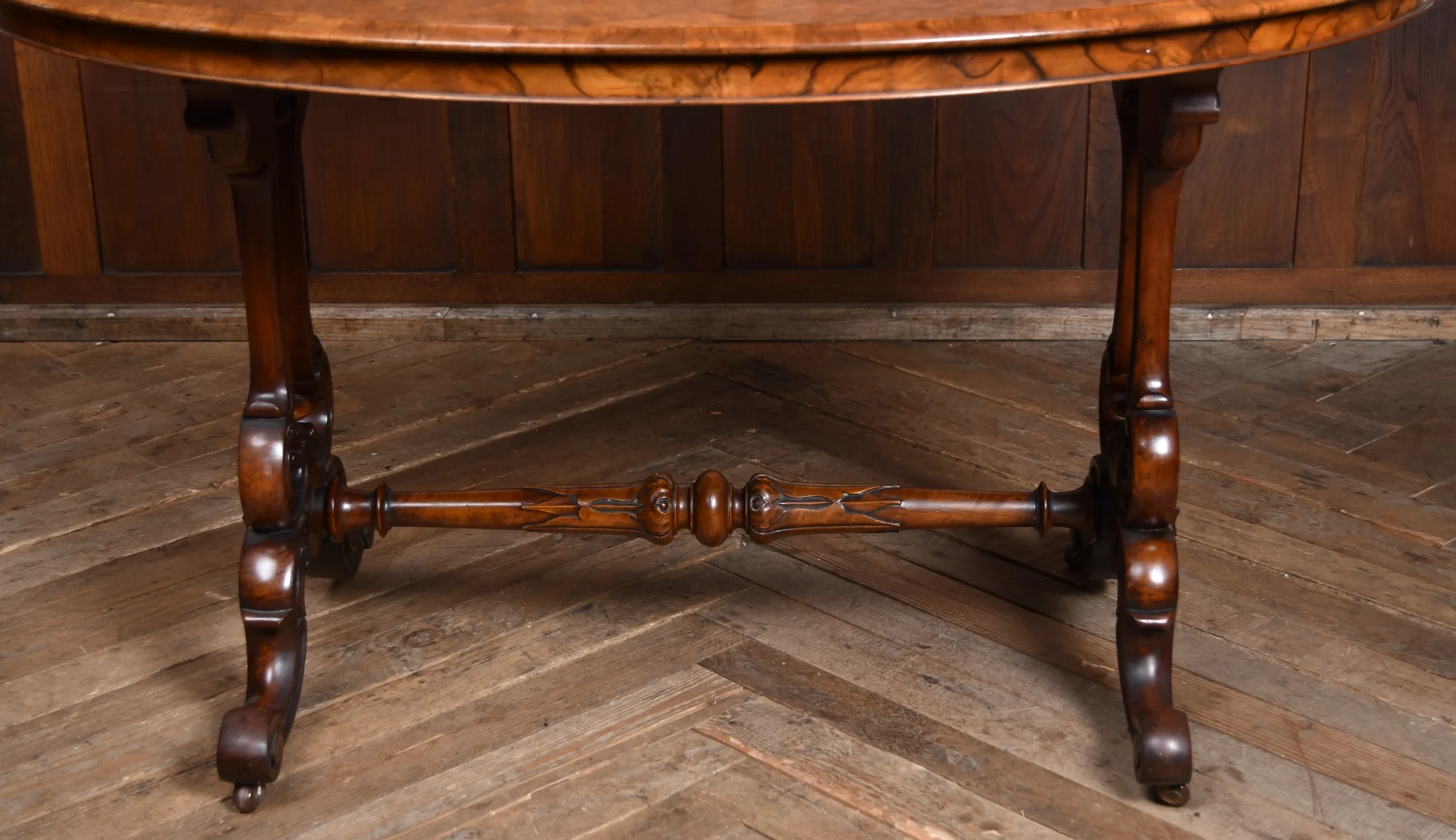 Victorian Walnut Centre Table – SAI4315 Antique Furniture 7 Victorian Walnut Centre Table - SAI4315 - Image 7