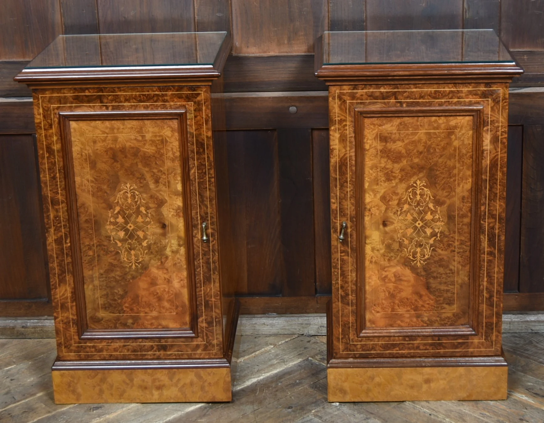 Pair of Edwardian Walnut Bedside Pot Cupboards SAI4324 Antique Cabinets 2 Pair of Edwardian Walnut Bedside Pot Cupboards SAI4324 - Image 2