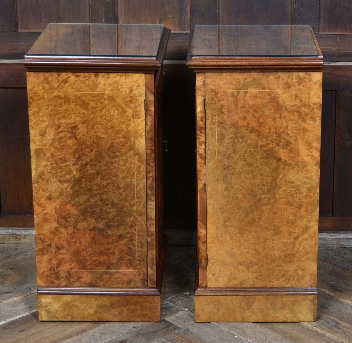 Pair of Edwardian Walnut Bedside Pot Cupboards SAI4324 Antique Cabinets 9 Pair of Edwardian Walnut Bedside Pot Cupboards SAI4324 - Image 9
