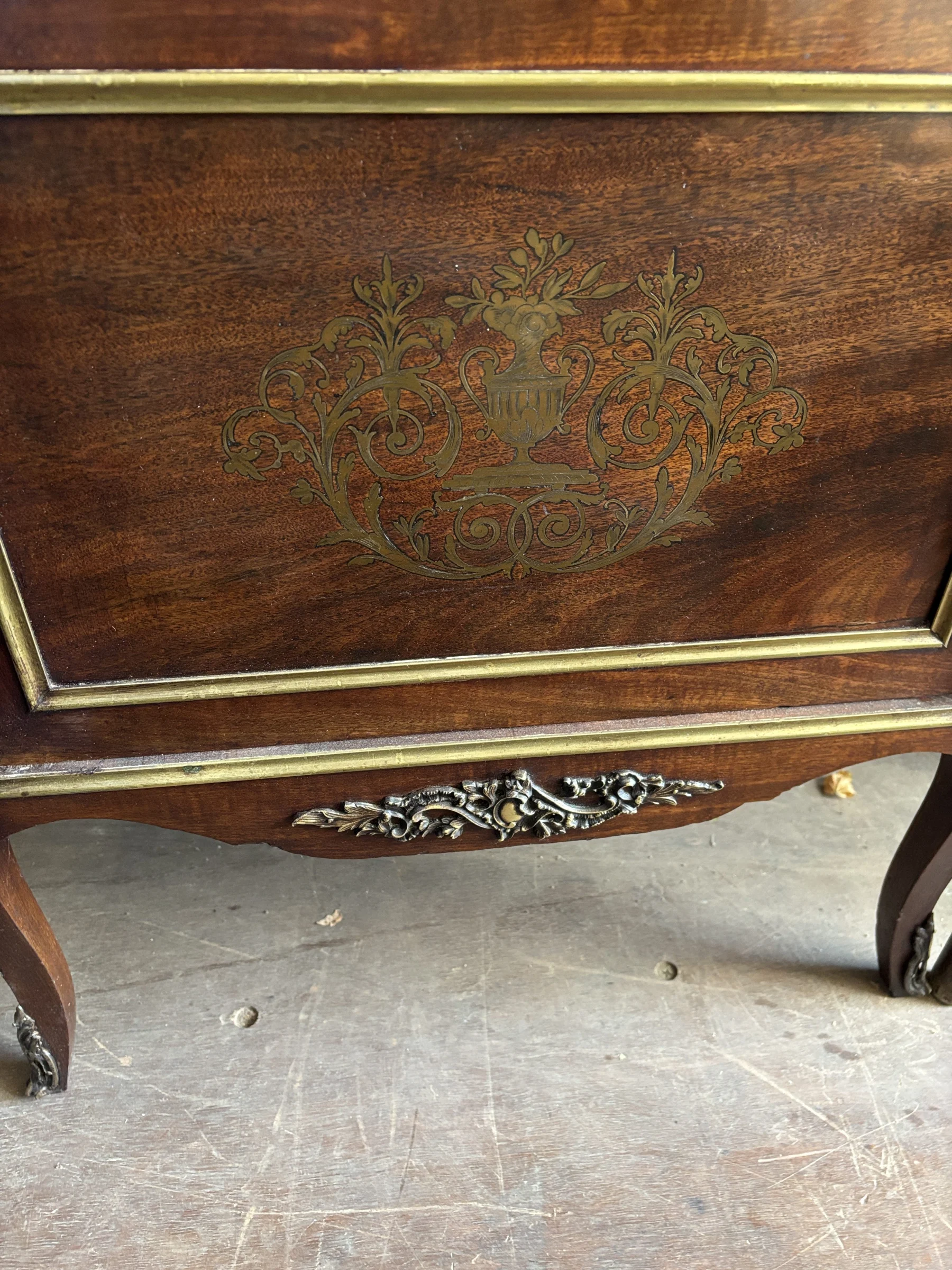 Antique Mahogany Display Cabinet Antique Bookcases 4 Antique Mahogany Display Cabinet - Image 4