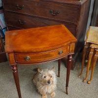 Small Antique Style Lamp Side Table