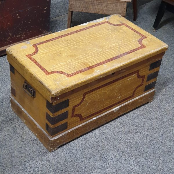 Small Antique Victorian Pine Chest Table