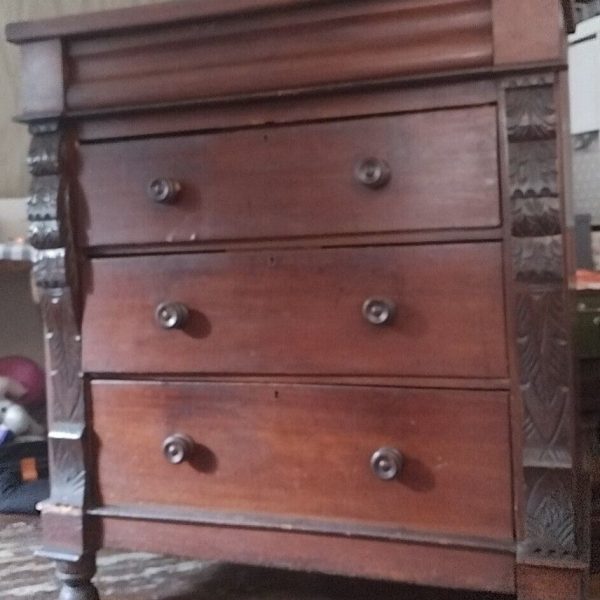 Antique Victorian Mahogany Scotch Chest Of Drawers With Carved Columns