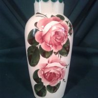Scottish Wemyss Roses vase