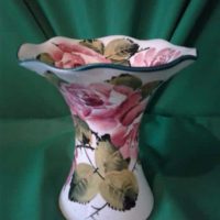Scottish Wemyss Lady Eva vase (Roses)