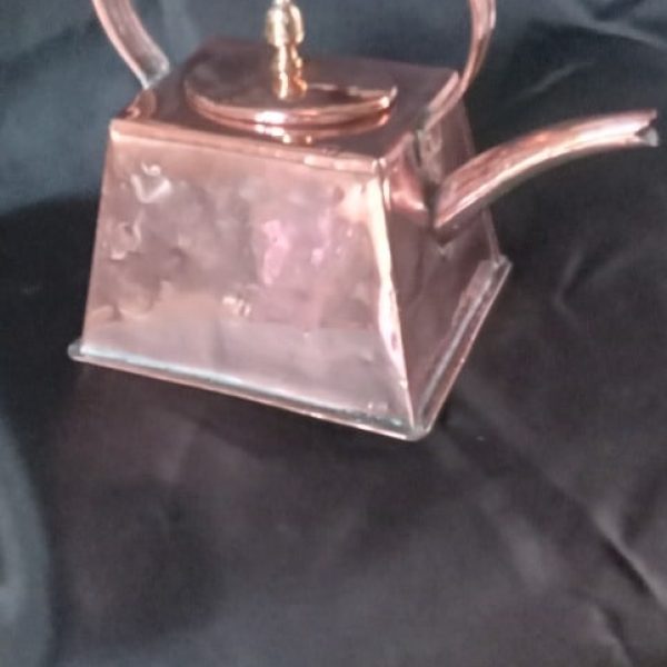 AN ART NOUVEAU SQUARE COPPER KETTLE (Victorian c1890)