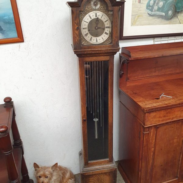 Good Antique 1920&#8217;s Oak Chiming Grandmother Clock