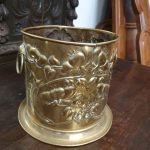 Good Antique Art Nouveau Jardinier