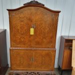 Good Antique 1930&#8217;s Walnut Cocktail Drinks Cabinet