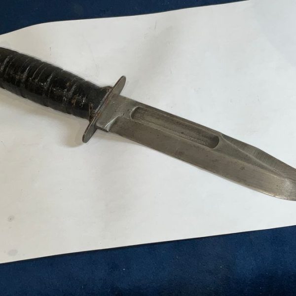 USA  ARMY 2WW SOLDIERS KNIFE