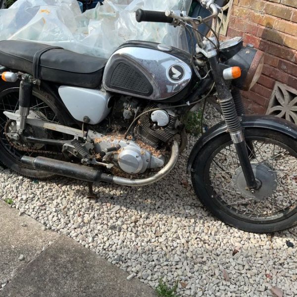 HONDA 350 MOTORCYCLE 1963
