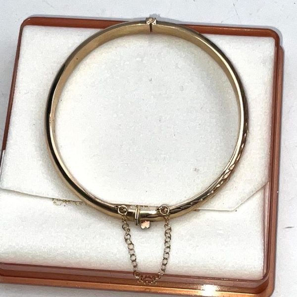 SOLID 9CT GOLD BRACELET
