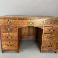 Arts &#038; Crafts Twin Pedestal Oak Writing Desk c1910