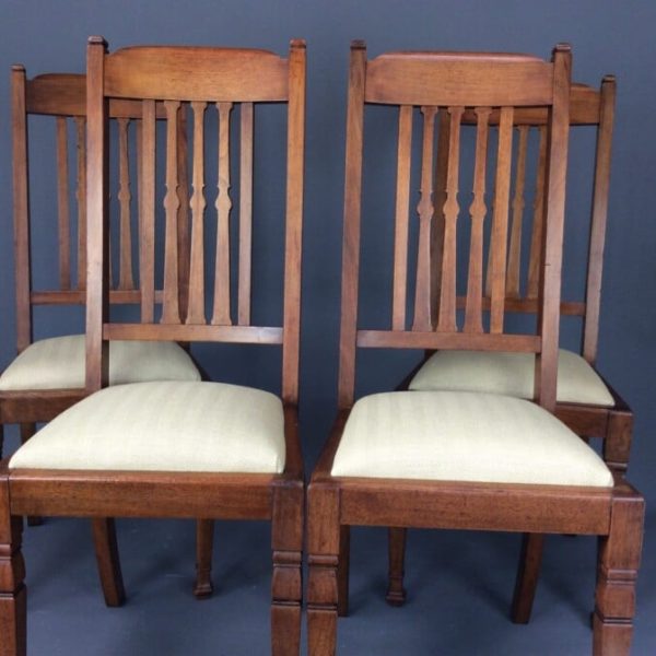 Set of 4 Arts &#038; Crafts Dining Chairs by Shapland &#038; Petter c1900