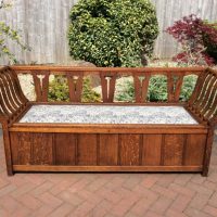 Arts and Crafts Oak Settle c1900&#8217;s