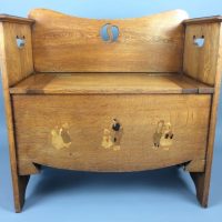 Arts &#038; Crafts Liberty Box Settle