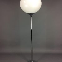 Guzzini 1960&#8217;s/1970&#8217;s Chrome &#038; Acrylic Floor Lamp