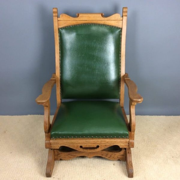 Arts &#038; Crafts Oak Rocking Chair