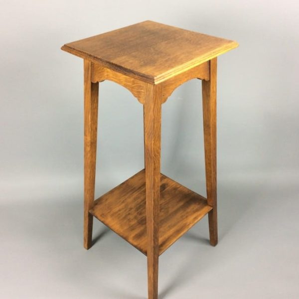Arts &#038; Crafts Lamp Table