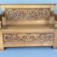 Small Arts and Crafts Oak Box Settle