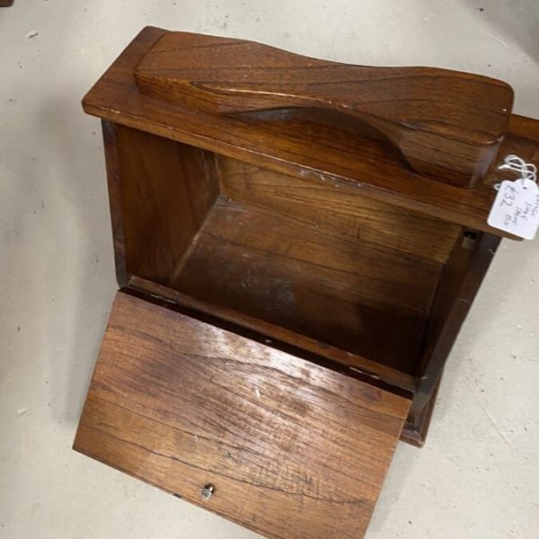 Vintage shoe shine box