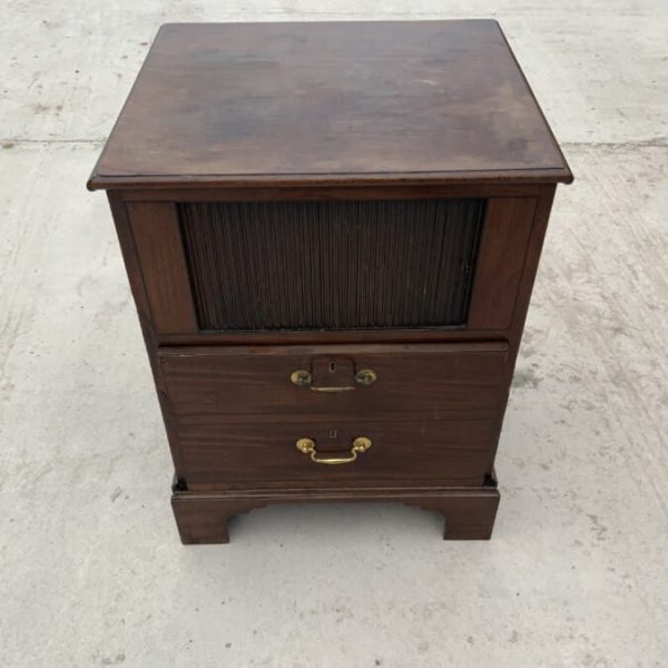 Georgian Gentleman’s Commode.