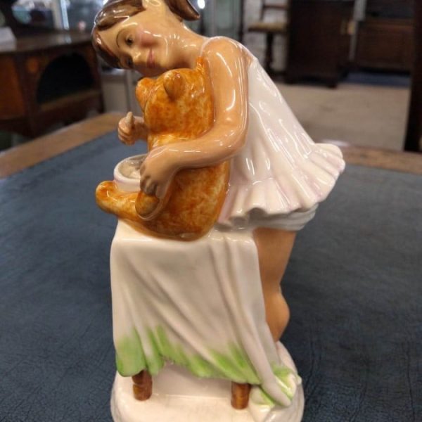 &#8216;And One For You&#8217; Royal Doulton Figure