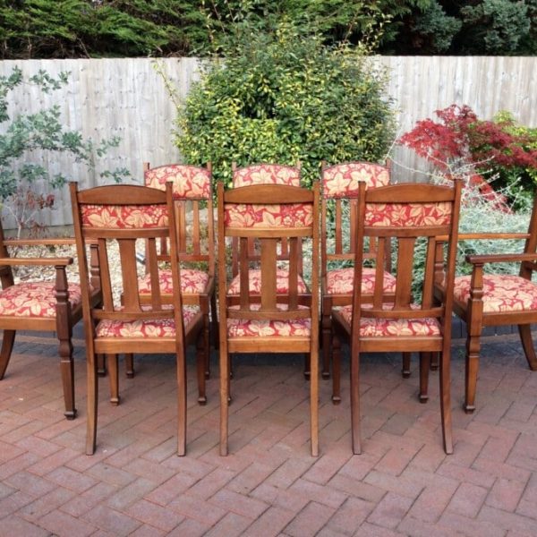 Set of 8 Arts &amp; Crafts Walnut Dining Chairs c1910