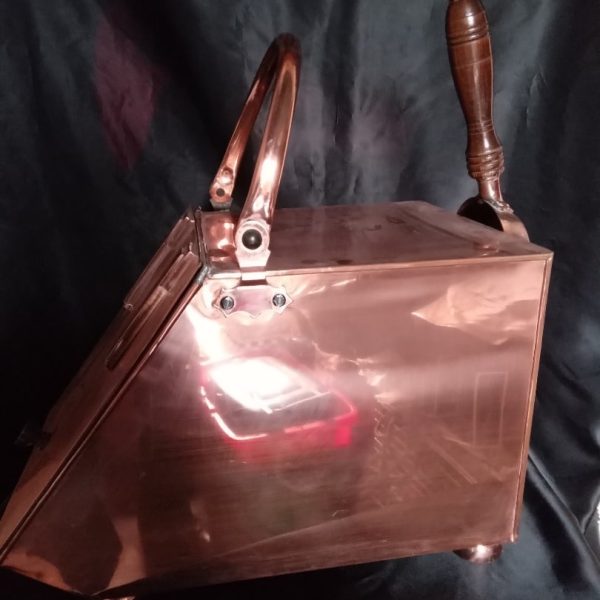A Lovely1930&#8217;s Copper Coal Scuttle together with Shovel attached. Polished well!