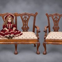 Antique-Style Children’s Sofa &amp; Chair Set