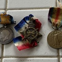 1WW MEDALS TO SOLDIER OF THE 12TH Hampshire Regiment