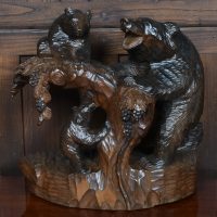 Japanese Carved Bears SAI4151