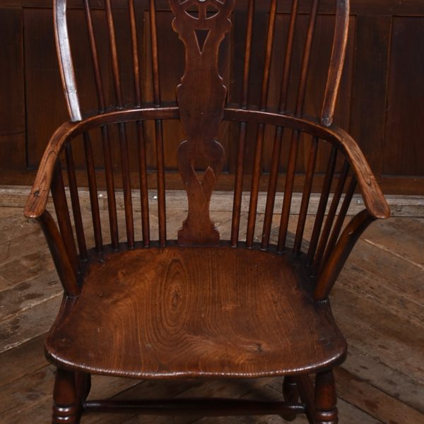 Wheel-back Elm Windsor Chair SAI3618