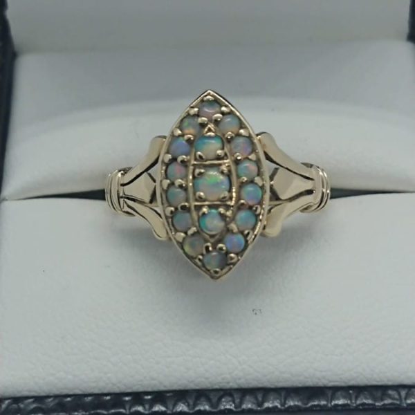 Vintage 9ct Gold 17 Stone Fiery Opal Ring