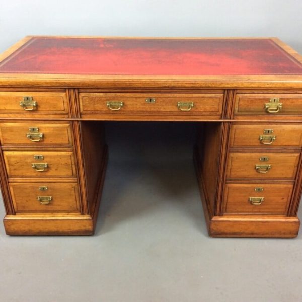 Late Victorian Walnut Pedestal Desk by Maple &#038; Co c1890