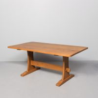 Acornman Yorkshire Critter Solid Oak Dining Table