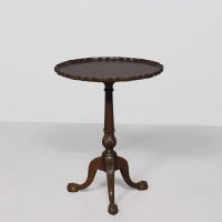 19th Century Chippendale-style, piecrust top, tripod mahogany occasional table