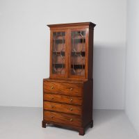 Attractive George III mahogany secretaire bookcase of neat proportions in excellent original condition