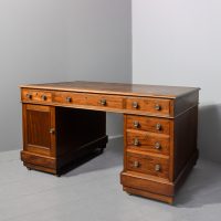 Georgian Style Mahogany Partners Desk.