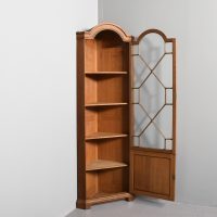 Whytock &amp; Reid of Edinburgh Oak Floor Standing Corner Cabinet